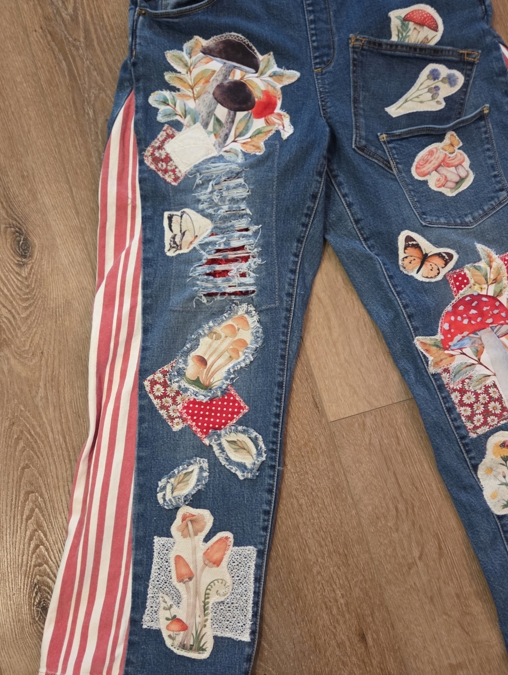 Patchwork Blue Denim Overalls Mushroom Motif Patchwork & A Bit Of Sequin 8/29 - Picture 9 of 14